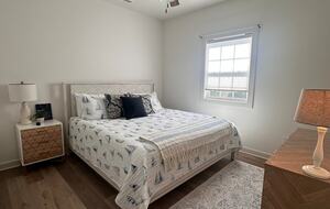 Barefoot Bay Getaway | Stylish Lake Home Near Downtown Winchester - Winchester, Tennessee