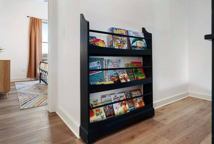 Barefoot Bay Getaway | Stylish Lake Home Near Downtown Winchester - Winchester, Tennessee