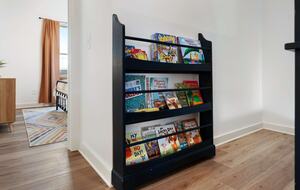 Barefoot Bay Getaway | Stylish Lake Home Near Downtown Winchester - Winchester, Tennessee