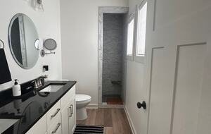 Barefoot Bay Getaway | Stylish Lake Home Near Downtown Winchester - Winchester, Tennessee