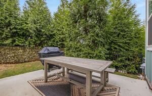 Barefoot Bay Getaway | Stylish Lake Home Near Downtown Winchester - Winchester, Tennessee