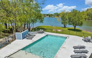 Barefoot Bay Getaway | Stylish Lake Home Near Downtown Winchester - Winchester, Tennessee