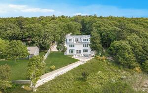Elegant Coastal Estate on Indian Neck Peninsula - Wareham, Massachusetts
