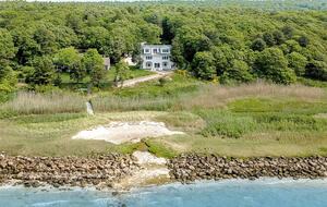 Elegant Coastal Estate on Indian Neck Peninsula - Wareham, Massachusetts