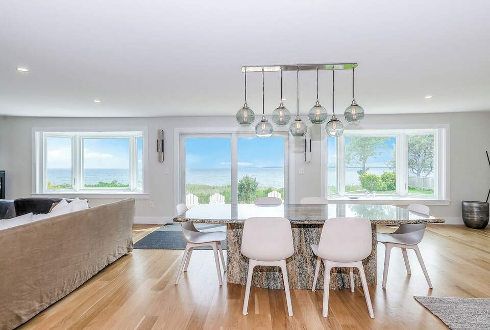 Elegant Coastal Estate on Indian Neck Peninsula - Wareham, Massachusetts