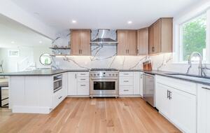 Elegant Coastal Estate on Indian Neck Peninsula - Wareham, Massachusetts