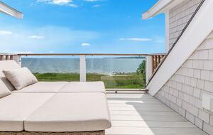 Elegant Coastal Estate on Indian Neck Peninsula - Wareham, Massachusetts