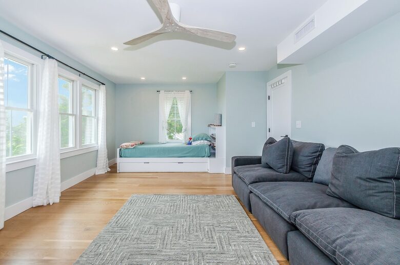 Elegant Coastal Estate on Indian Neck Peninsula - Wareham, Massachusetts