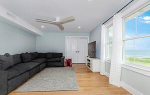 Elegant Coastal Estate on Indian Neck Peninsula - Wareham, Massachusetts