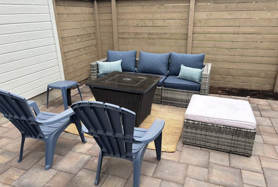 Old Bend River Cottage Retreat - Bend, Oregon