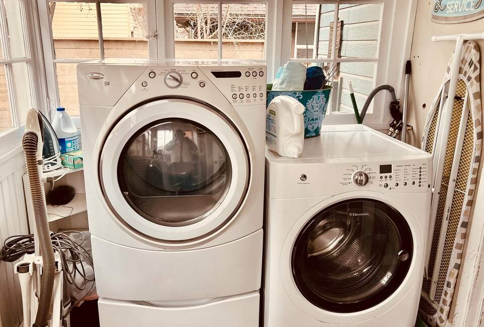 Old Bend River Cottage Retreat - Bend, Oregon