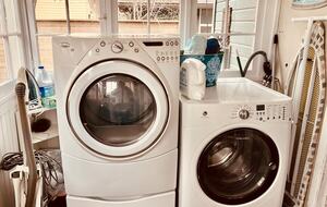 Old Bend River Cottage Retreat - Bend, Oregon