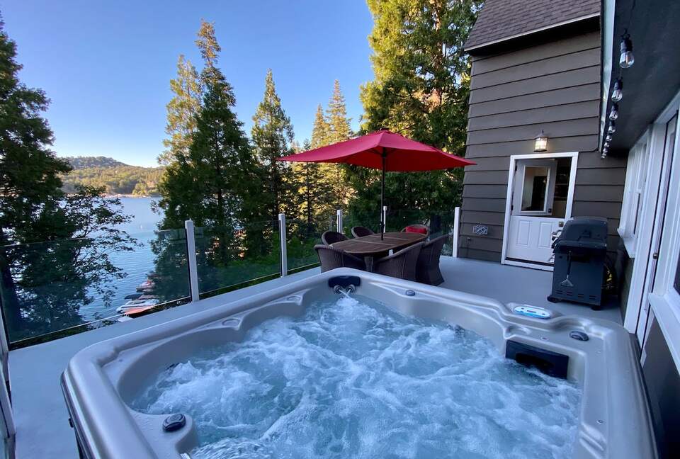 Modern Lake Arrowhead Escape With Stunning Water Views - Lake Arrowhead, California