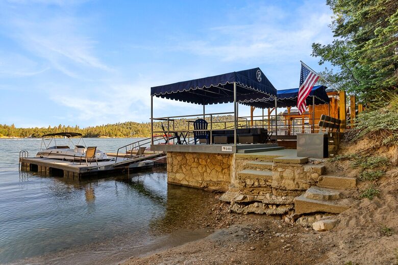 Modern Lake Arrowhead Escape With Stunning Water Views - Lake Arrowhead, California