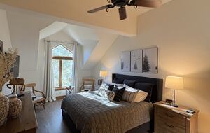 Cozy Village Mountain Retreat for all seasons in Beaver Creek - Edwards, Colorado