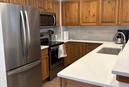 Cozy Village Mountain Retreat for all seasons in Beaver Creek - Edwards, Colorado