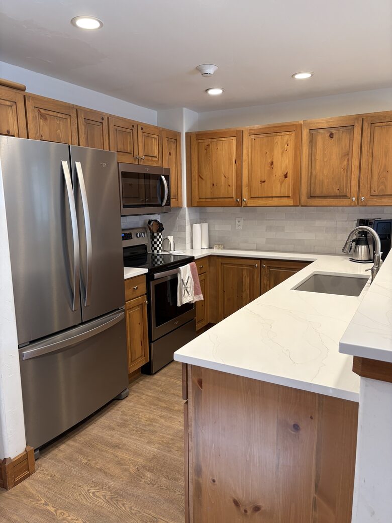 Cozy Village Mountain Retreat for all seasons in Beaver Creek - Edwards, Colorado