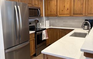 Cozy Village Mountain Retreat for all seasons in Beaver Creek - Edwards, Colorado