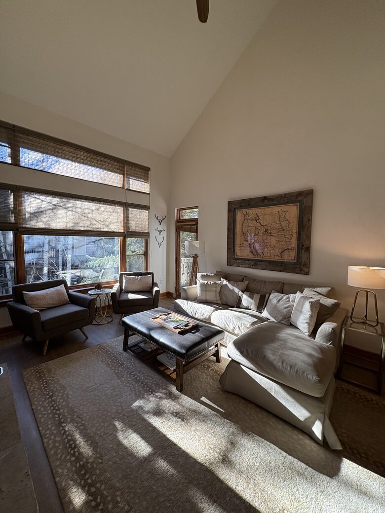 Cozy Village Mountain Retreat for all seasons in Beaver Creek - Edwards, Colorado