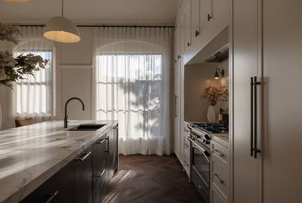 Refined Urban Sanctuary in the Heart of Annandale - Annandale, Australia