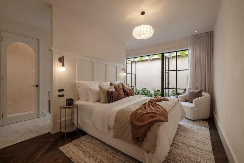 Refined Urban Sanctuary in the Heart of Annandale - Annandale, Australia