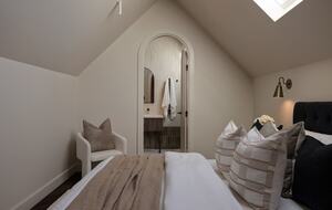 Refined Urban Sanctuary in the Heart of Annandale - Annandale, Australia