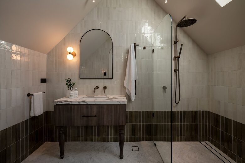 Refined Urban Sanctuary in the Heart of Annandale - Annandale, Australia