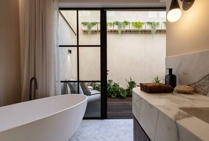 Refined Urban Sanctuary in the Heart of Annandale - Annandale, Australia