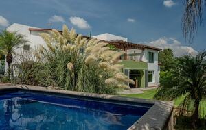 Tranquil Golfside Villa in Balvanera Polo Country Club Country Club - Corregidora, Mexico