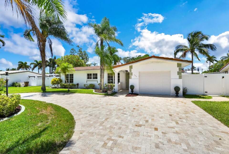Sprawling Deerfield Beach Oasis with Heated Pool & Tiki Lounge - Deerfield Beach, Florida