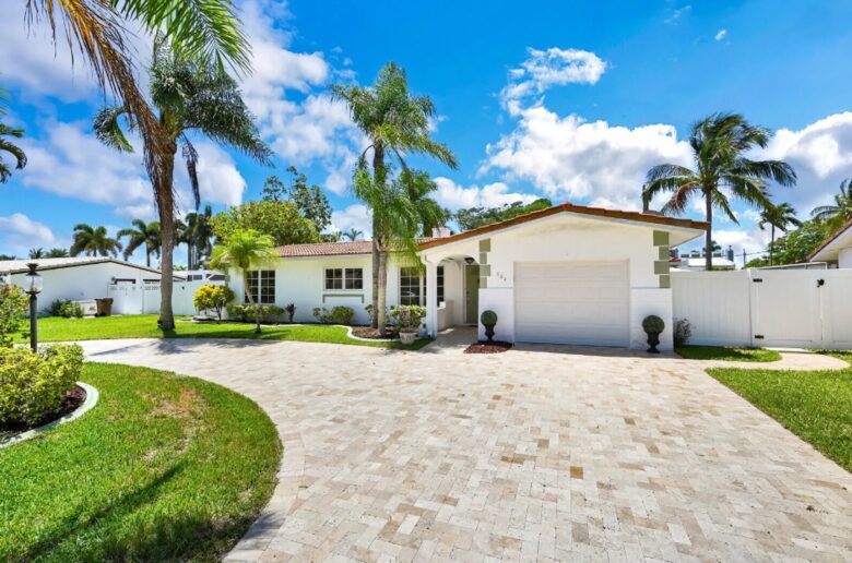 Sprawling Deerfield Beach Oasis with Heated Pool & Tiki Lounge - Deerfield Beach, Florida