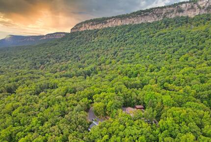Hudson Ridge Escape - New Paltz, New York