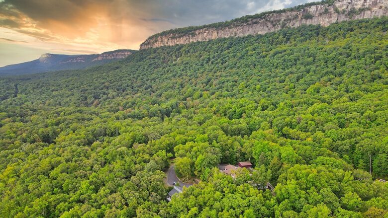 Hudson Ridge Escape - New Paltz, New York