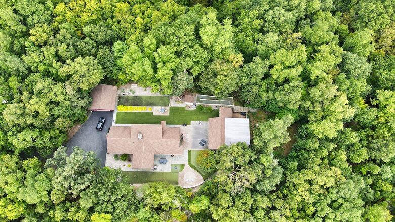 Hudson Ridge Escape - New Paltz, New York