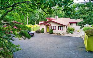 Hudson Ridge Escape - New Paltz, New York