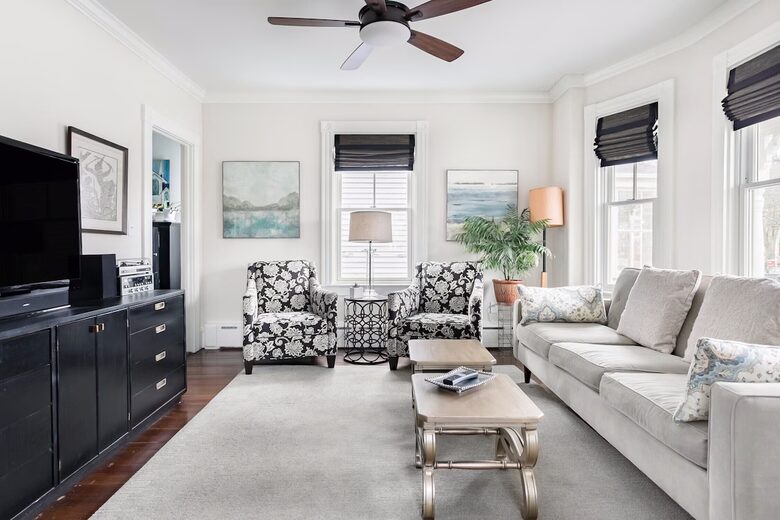 Coastal Charmer Steps from Thames Street & Newport Harbor - Newport, Rhode Island