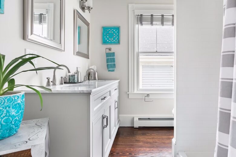 Coastal Charmer Steps from Thames Street & Newport Harbor - Newport, Rhode Island