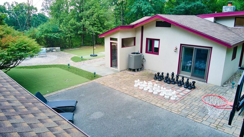 Hudson Ridge Escape - New Paltz, New York