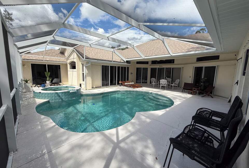 Villa Solora Modern Spanish-Inspired Retreat on Florida’s Intracoastal Waterway - Port Charlotte, Florida