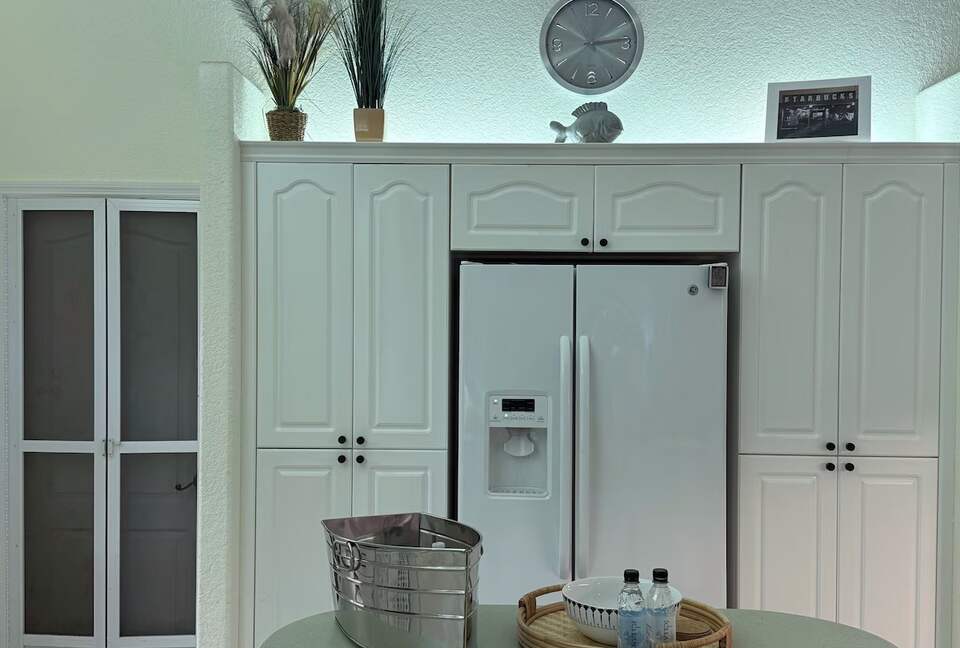 Villa Solora Modern Spanish-Inspired Retreat on Florida’s Intracoastal Waterway - Port Charlotte, Florida