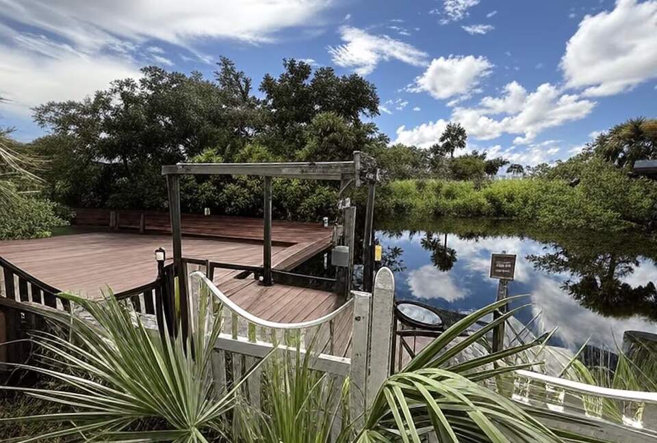 Villa Solora Modern Spanish-Inspired Retreat on Florida’s Intracoastal Waterway - Port Charlotte, Florida