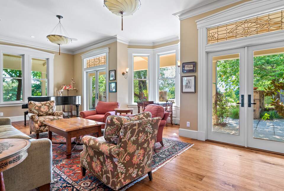 Grand Sonoma Vista Estate - Sonoma, California