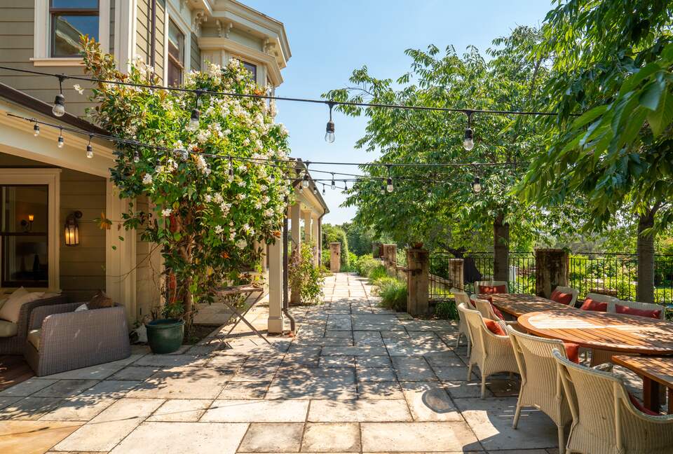 Grand Sonoma Vista Estate - Sonoma, California