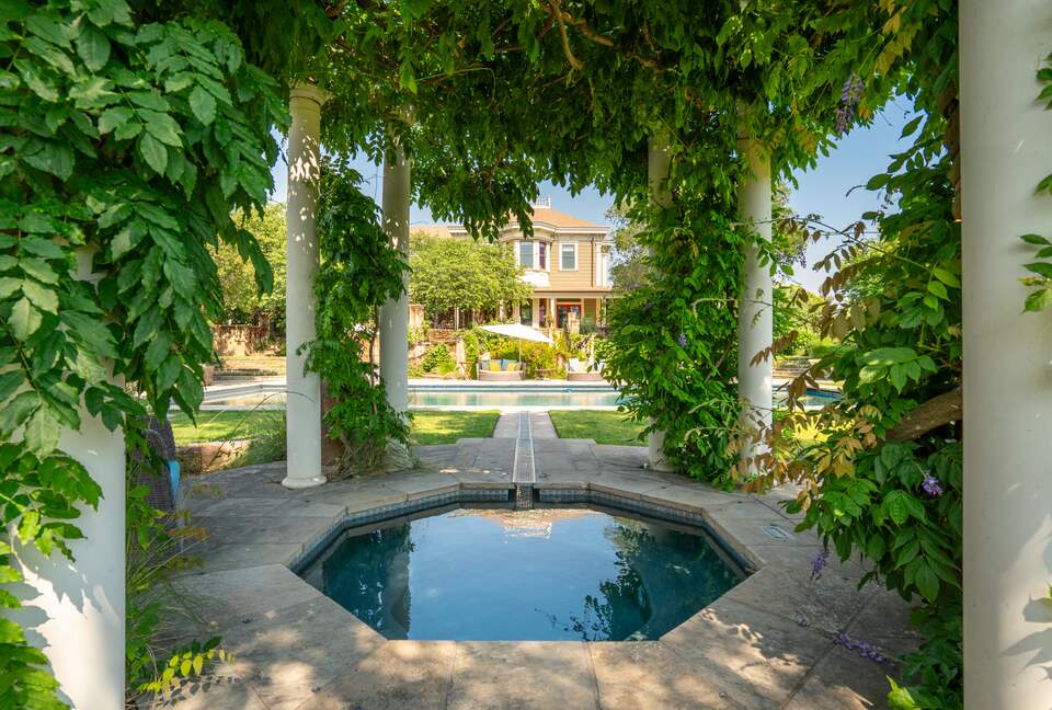 Grand Sonoma Vista Estate - Sonoma, California