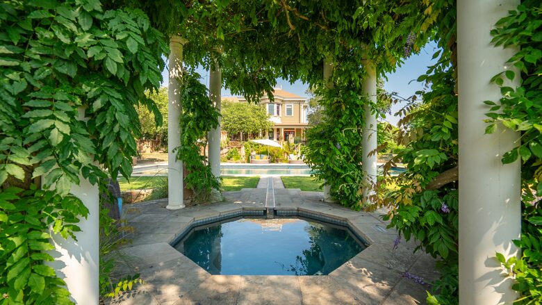 Grand Sonoma Vista Estate - Sonoma, California