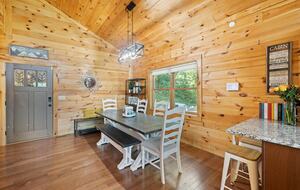 Mountain Escape in Heart of Maggie Valley - Maggie Valley, North Carolina