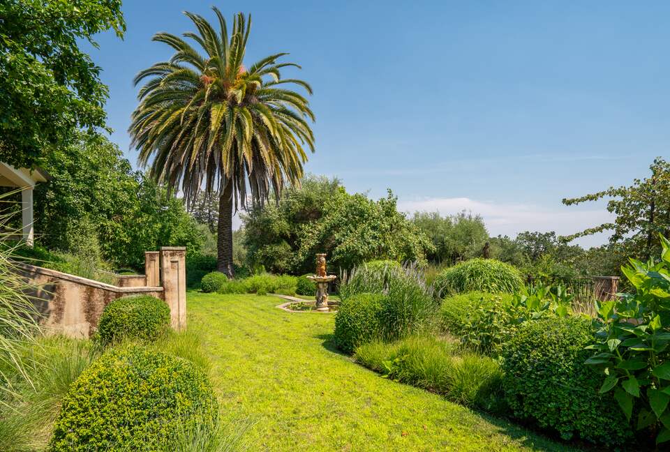 Grand Sonoma Vista Estate - Sonoma, California