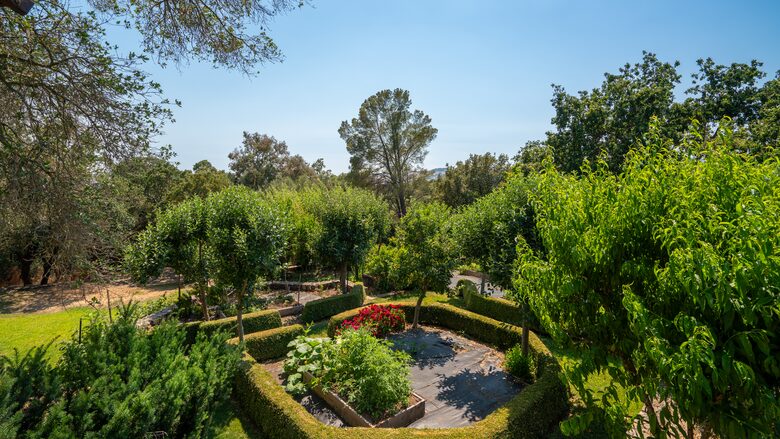 Grand Sonoma Vista Estate - Sonoma, California