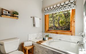 Mountain Escape in Heart of Maggie Valley - Maggie Valley, North Carolina