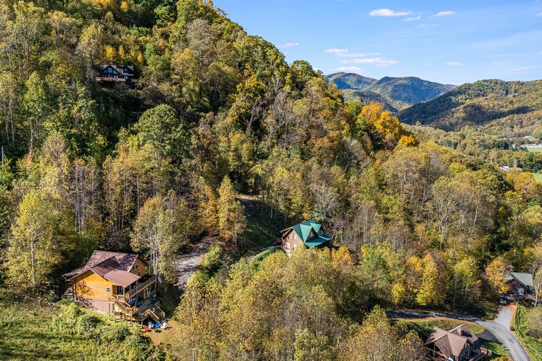 Mountain Escape in Heart of Maggie Valley - Maggie Valley, North Carolina